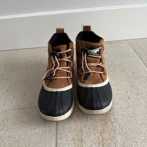 Kids Sorel boots